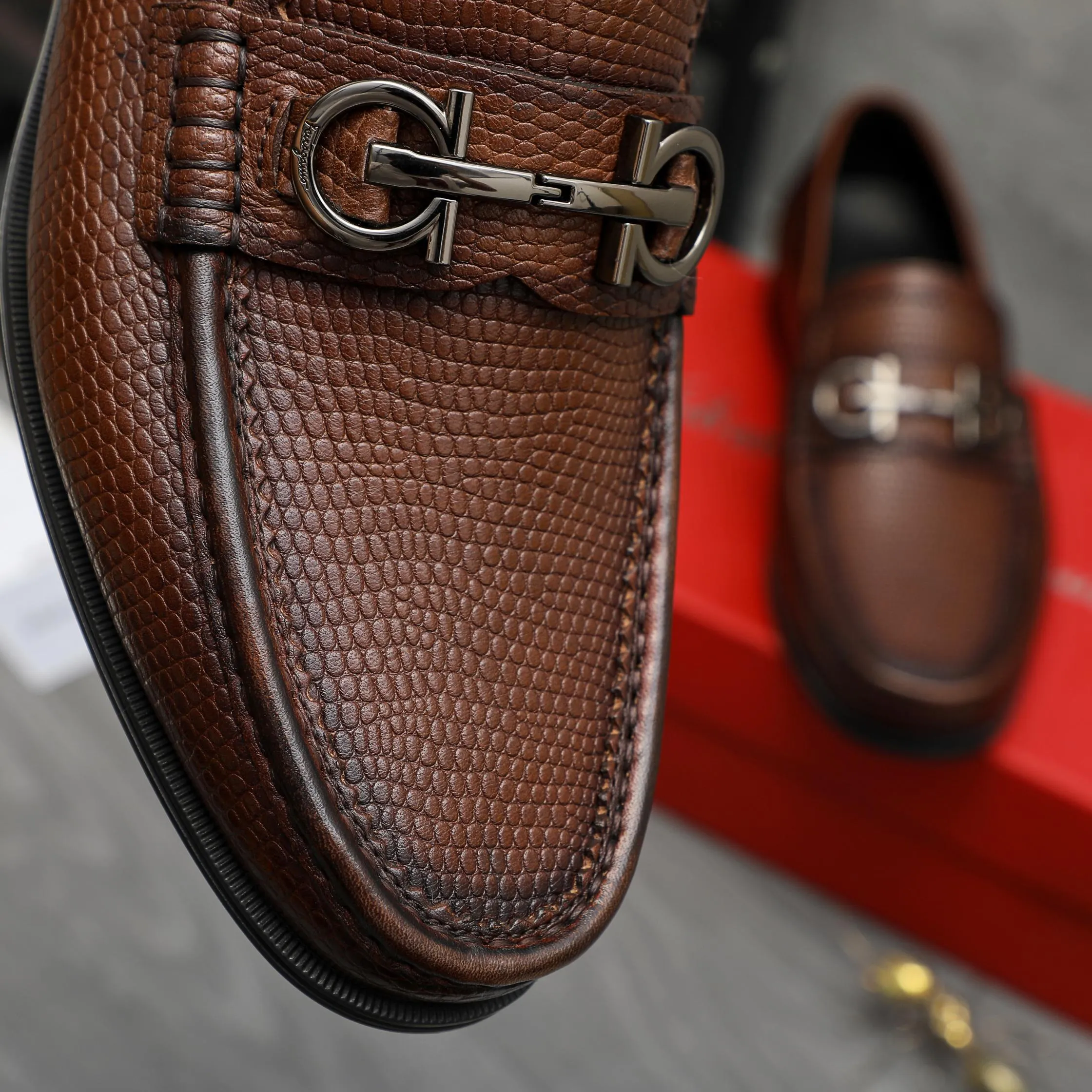 Men's shoes 💰p442 Product trademark: Ferragamo " Ferragamo ] Business slip-on leather shoes Regular size: 38-46 (45.46 custom-made, non-returnable) Product materials: Selected grained cowhide upper, cowhide lining, rubber outsole